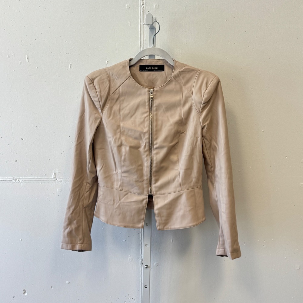 Zara Basic Nude Beige Faux Leather Collarless Zip Up‎ Jacket 3046/031/644 Sm